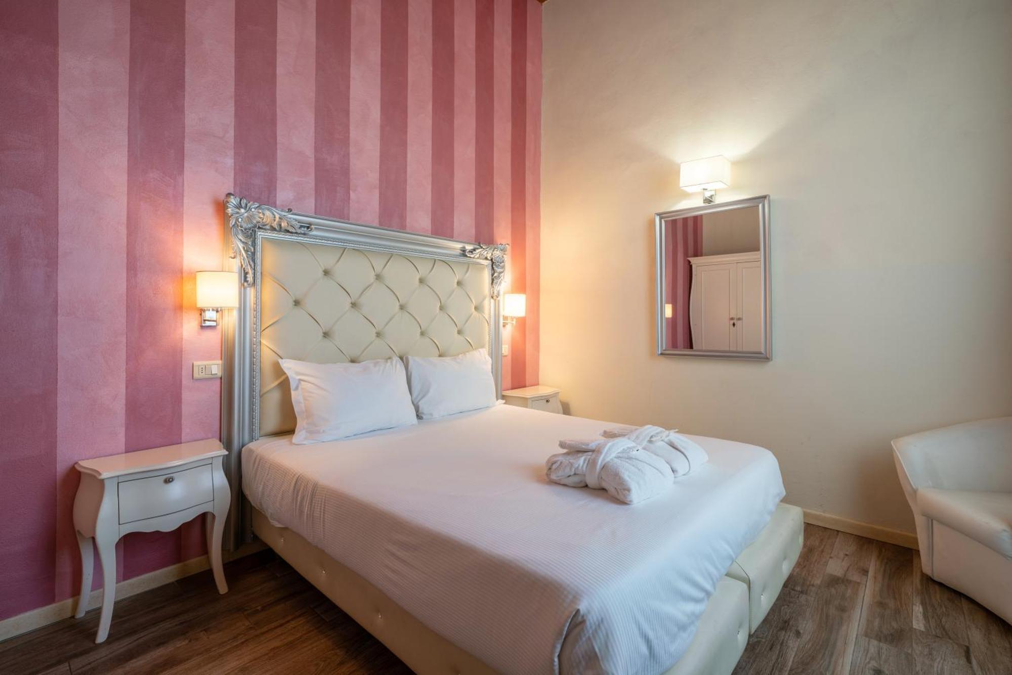 Residenza Conte Di Cavour & Rooftop فلورنس المظهر الخارجي الصورة